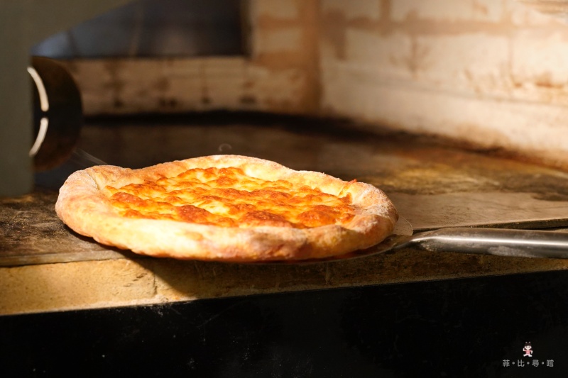 冰披薩吃過沒？義大利米蘭手工窯烤披薩 台北中山店 披薩界的LV 頂級配料吃過會讓人懷念！ @兔貝比的菲比尋嚐