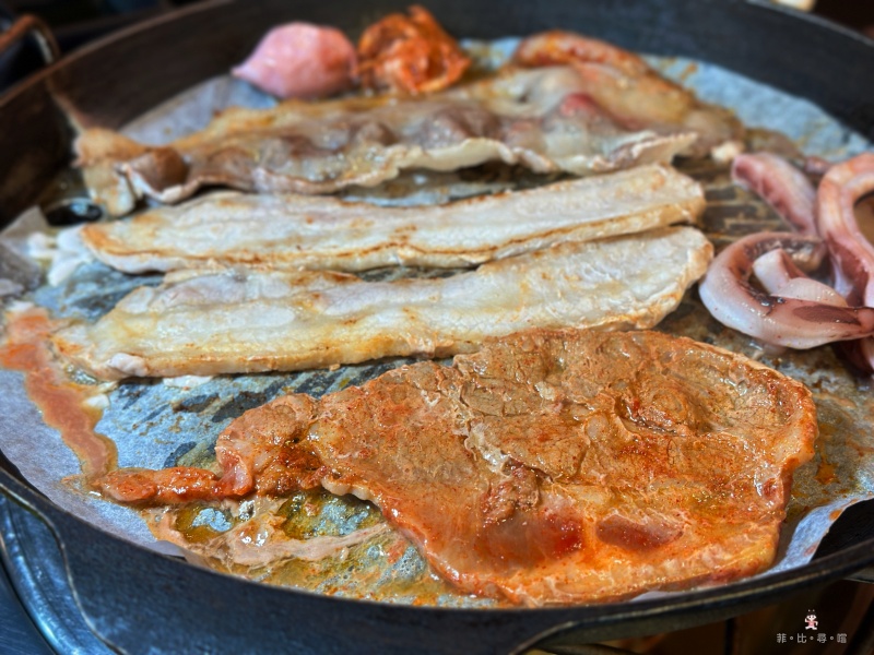 Mr.pig豬先生韓式烤肉吃到飽329元起 韓式熱食、小菜無限吃！預約訂位還送海鮮煎餅 @兔貝比的菲比尋嚐