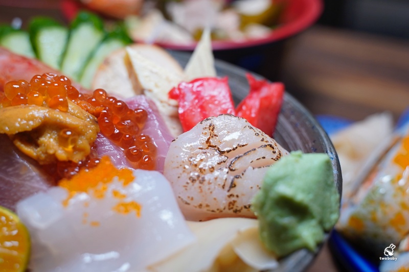大家樂鮮魚舖 隱身在市場裡的平價日本料理 食材新鮮高貴不貴 還有料比湯多的味噌湯喝到飽！ @兔貝比的菲比尋嚐