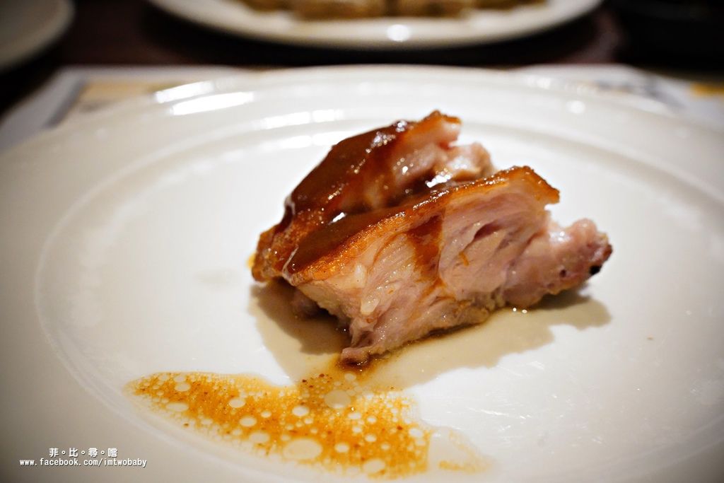 豐FOOD 海陸百匯吃到飽 9月特別推出『辦桌夯肉主題季』擁抱星空吃烤乳豬開趴踢囉！ @兔貝比的菲比尋嚐