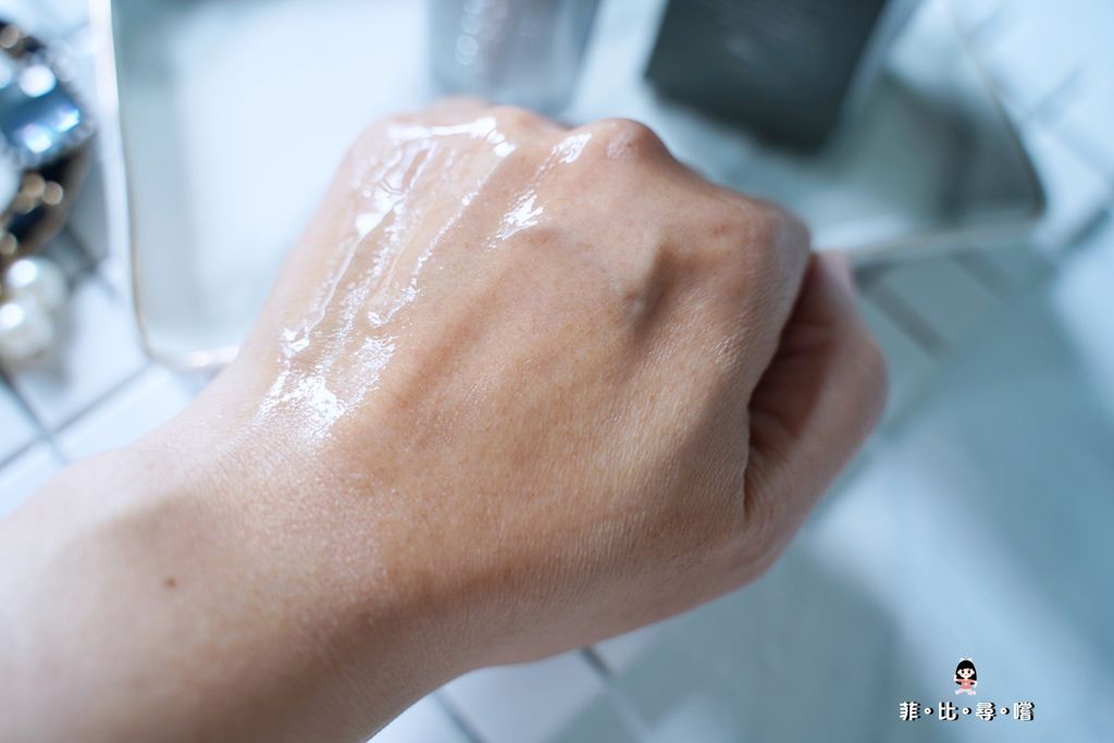 JNL 好上妝胎盤素極效修護精華液 美白保濕控油 日本天然物研究所 潤澤浸透替肌膚注入滿滿賦活力！ @兔貝比的菲比尋嚐