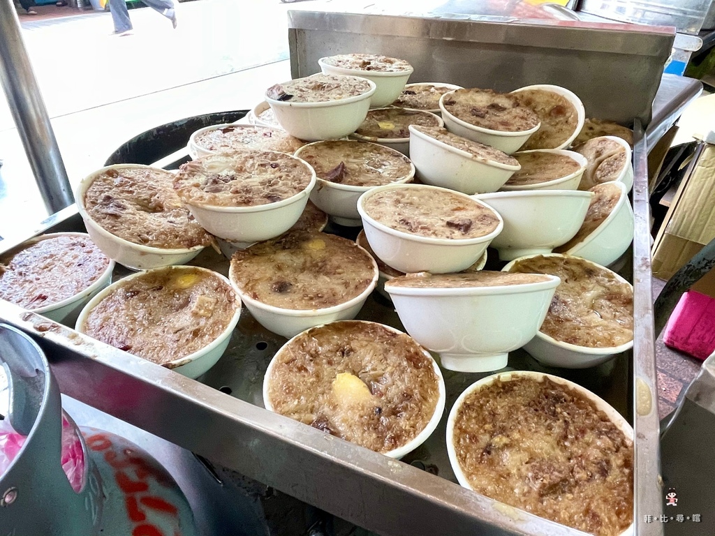 最強碗粿吃過沒？台灣冠軍碗粿就在板橋黃石市場 蔡家津贊碗粿 純樸米香的古早味！ @兔貝比的菲比尋嚐
