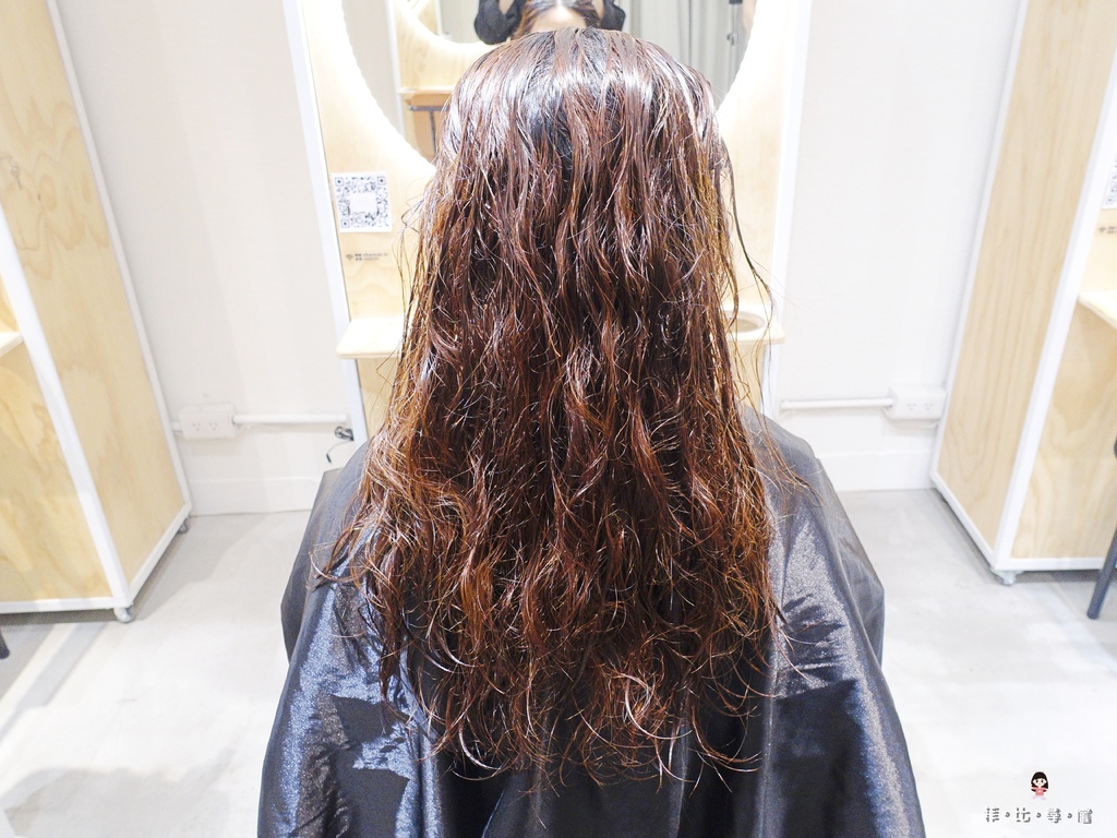 INF HAIR STUDIO 日本沙龍級京喚羽系統護髮 染中護讓髮絲依舊潤澤閃亮！ @兔貝比的菲比尋嚐