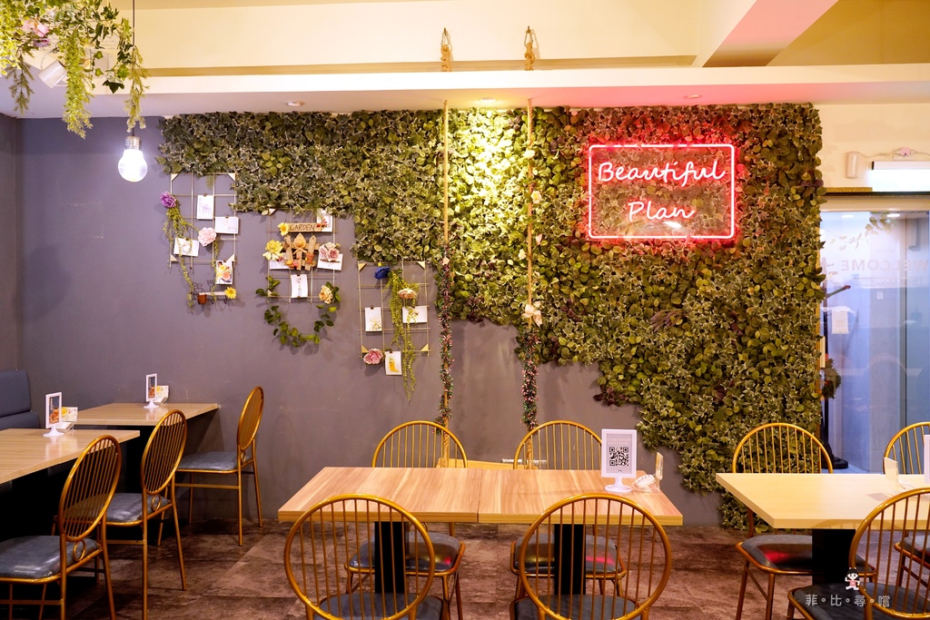 美有計劃Café 吃過會牽絲的舒芙蕾嗎？基隆第一家網美義式餐廳 唯美花牆盪鞦韆IG打卡拍好拍滿！ @兔貝比的菲比尋嚐
